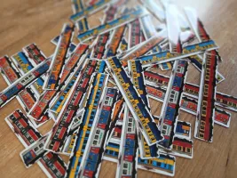 Magnesy EN57 na lodówkę 8 szt. - Magnesiki-Kolejowe.pl